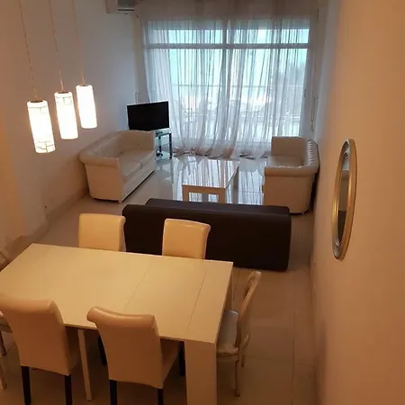 Duplex On Promenade Des 177 * 尼斯